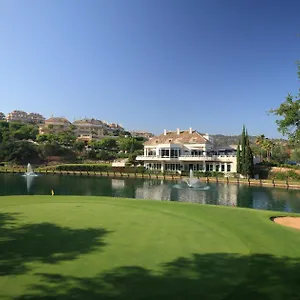https://apartamentos-greenlife-golf.es-andalucia.com